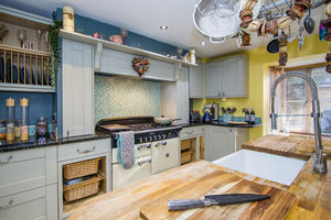 Photo 11- click for photo gallery